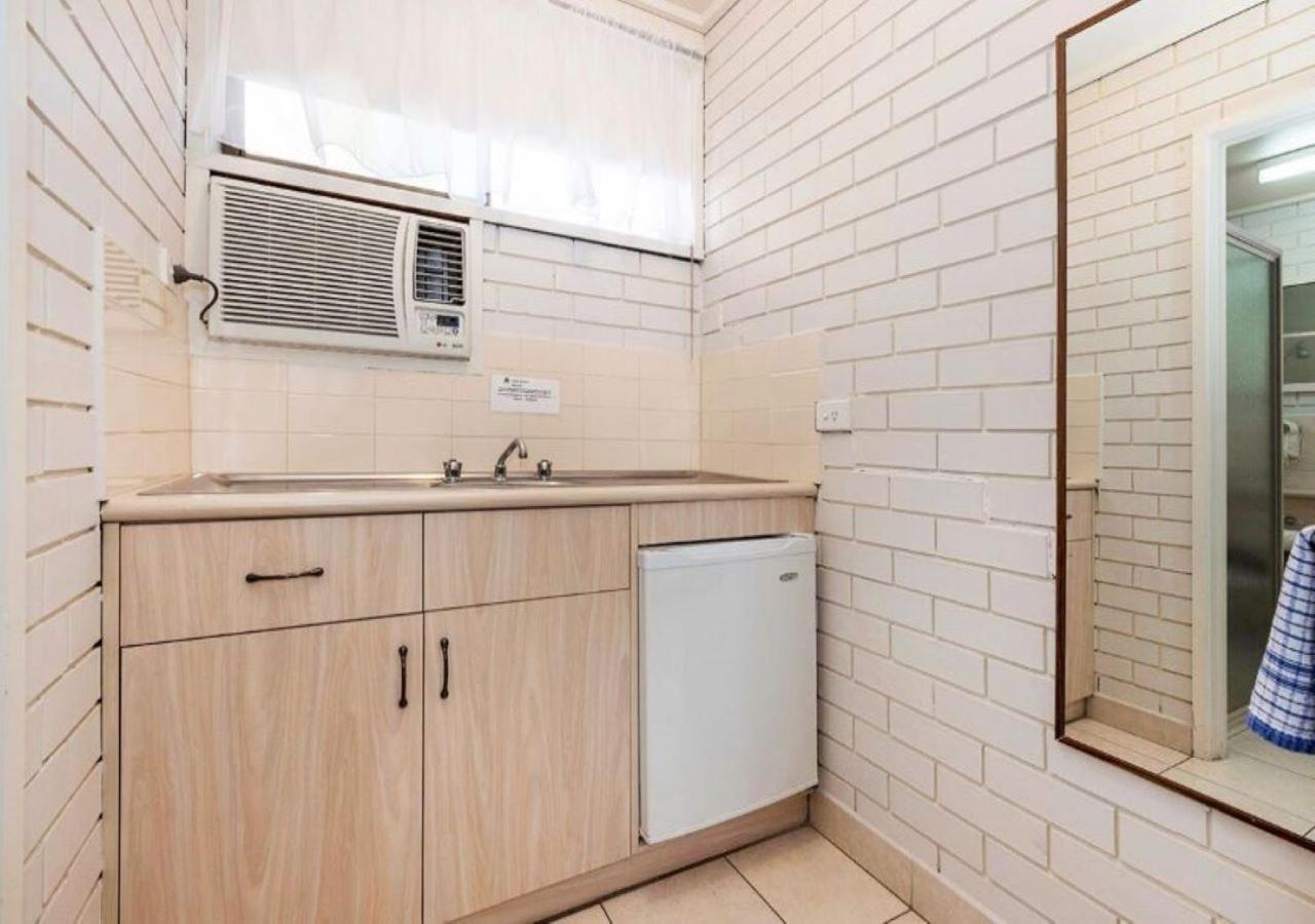 Burwood East Motel Экстерьер фото